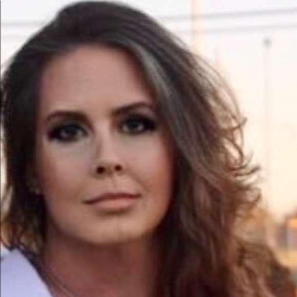 Meet your Posher, Chariti - Picture 1 of 1